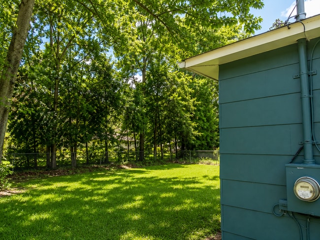 Photo - 2857 Walmar Dr