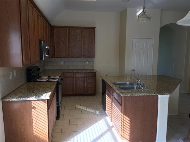 Photo - 3016 Hidden Meadow Ln