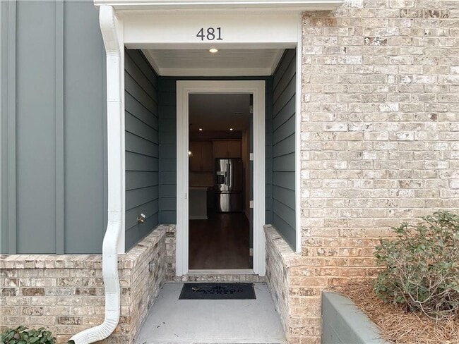 Photo - 481 Crown Dr