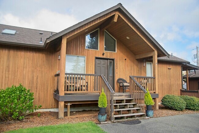 Photo - 11802 74th Ave E