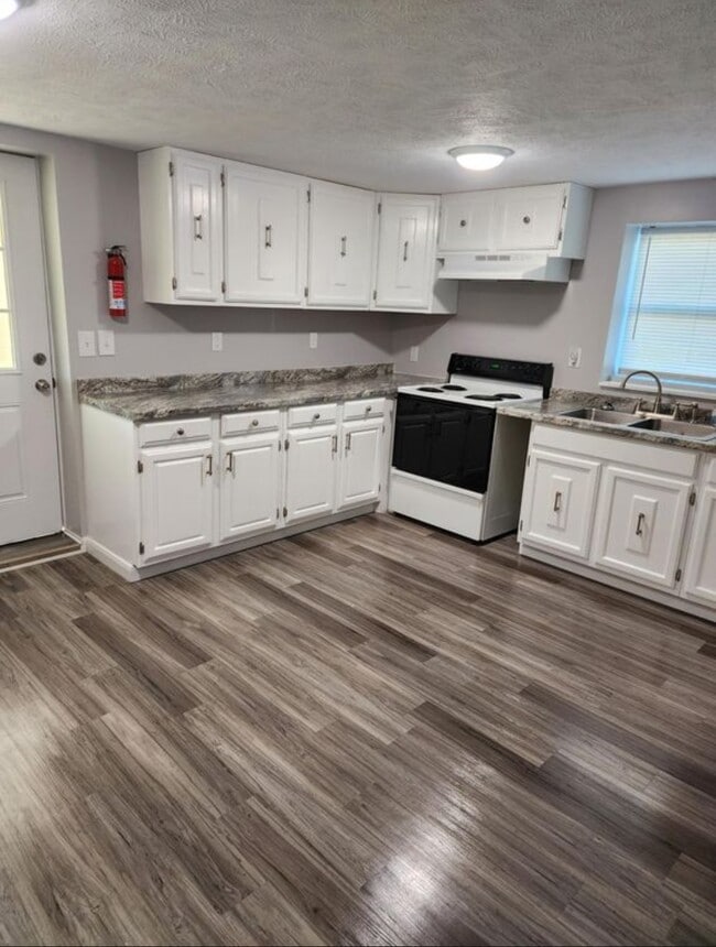 5243 Highland Rd Unit 5243 Highland Road Dublin