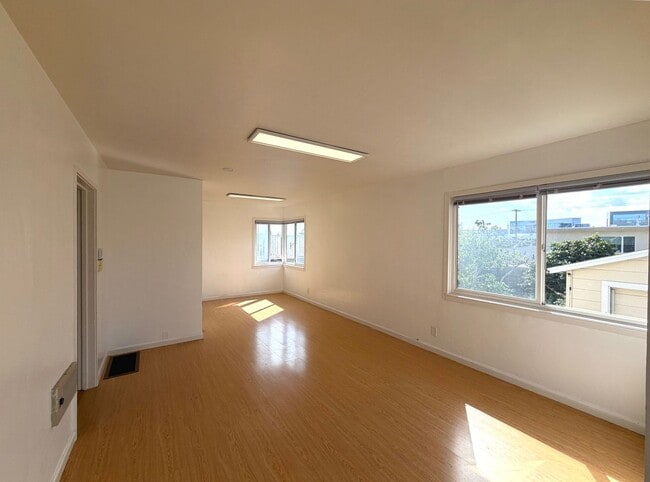 Photo - 120-122 Madrone Ave. Unit 122