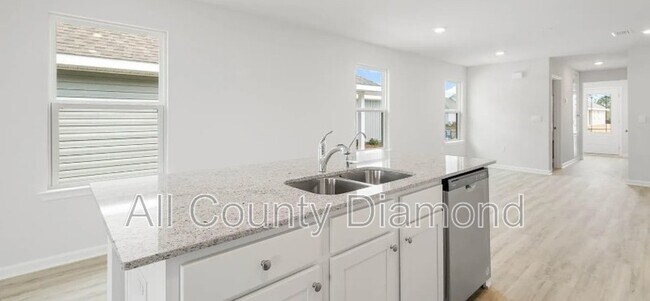 Photo - 6615 Kettles St