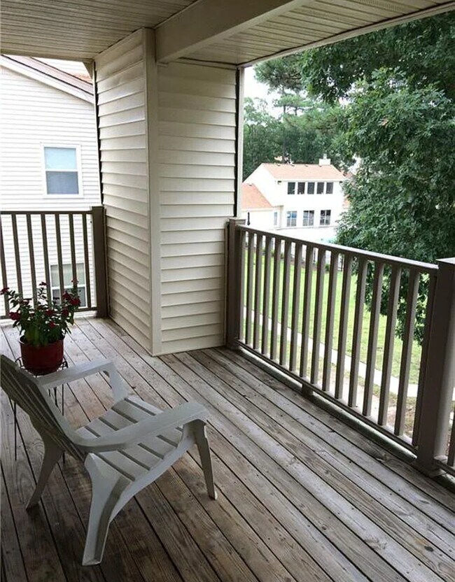 Photo - 504 Thorncliff Dr Unit 303