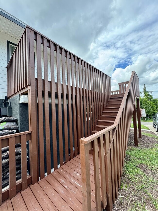 Photo - Downtown Clermont - Beautifully Renovated 2-Bed/1-Bath Upstairs Unit with Stunning Lake Minneola ...