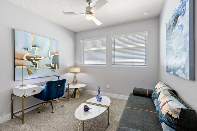 Photo - 526 Limerick Pl