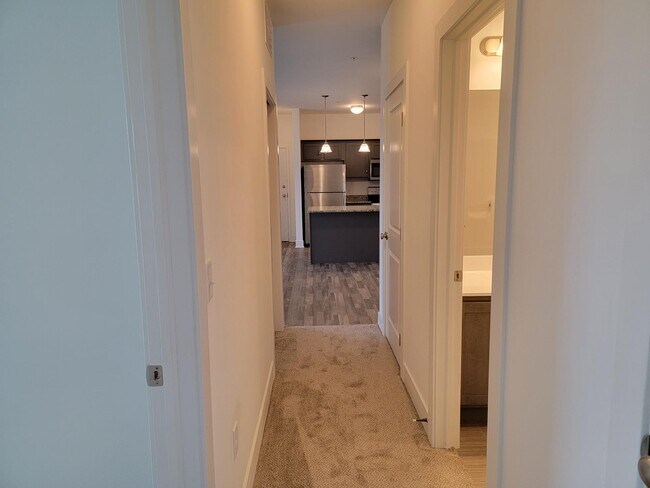 Interior Unit - Entry