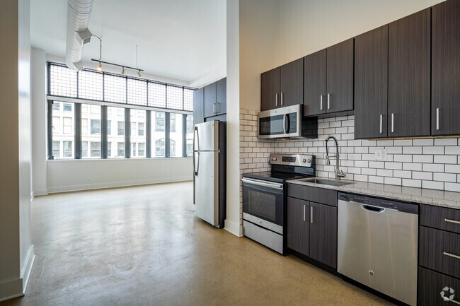 Studio - The Bela - 660 SF