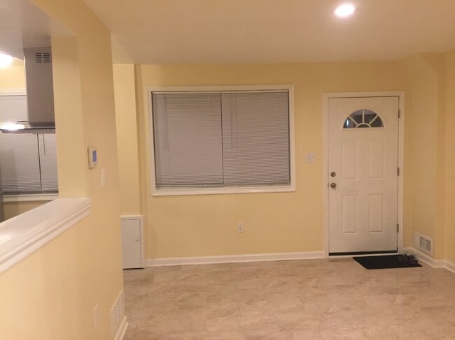 Photo - 213 N Adams St