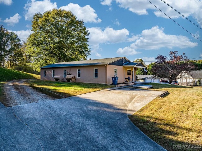 Photo - 4823 Calico Rd