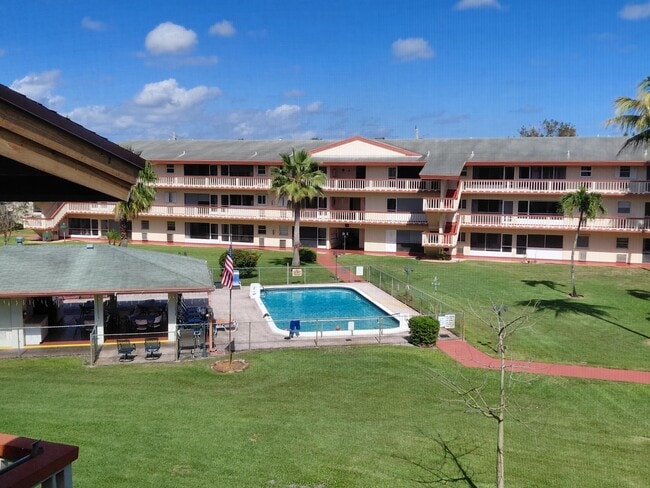 Photo - 5300 Washington St Unit D301