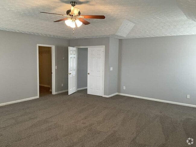 Building Photo - 6502 Waterford St SW Rental