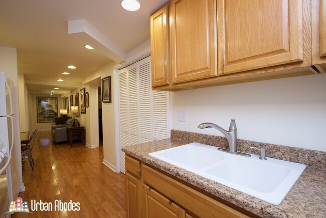 Photo - 931 W Newport Ave Unidad A00K