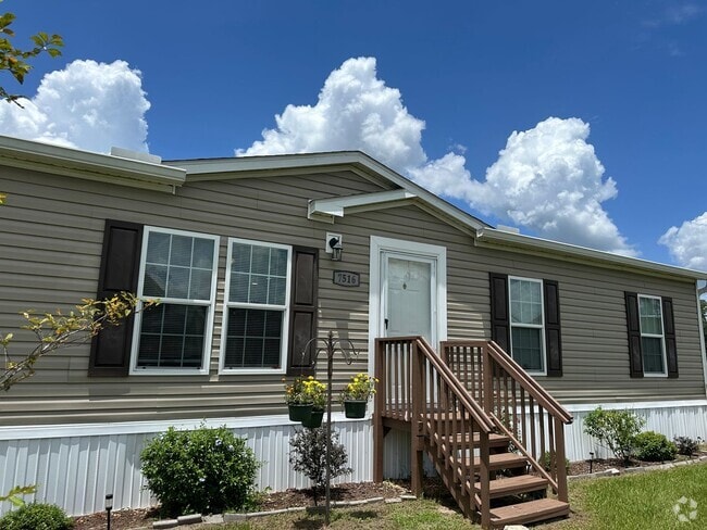 Building Photo - Charming 5-Acre Rental with Optional Barn ...