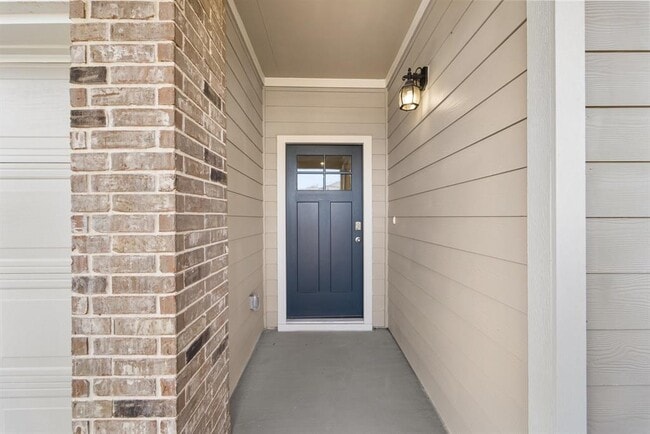 Photo - 225 Caddo Bnd