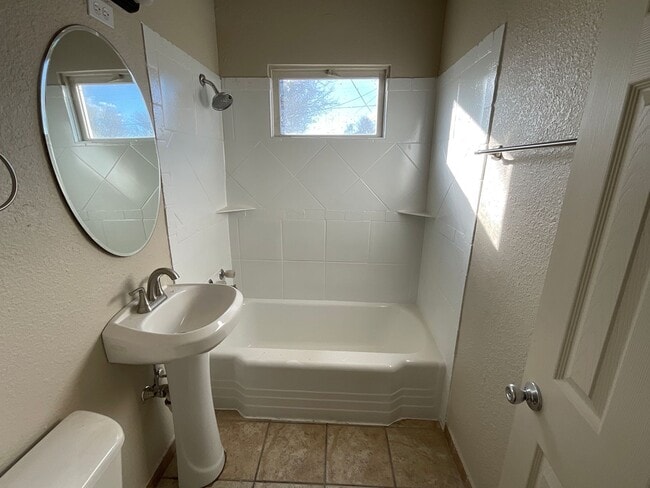 Photo - 2328 SW 30th St