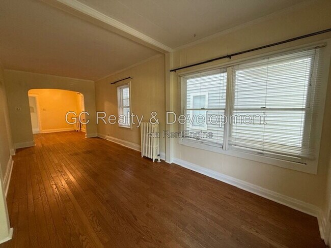 Photo - 2415 Hastings Ave