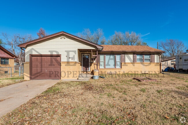 Building Photo - 900 N Brownthrush Ln Rental
