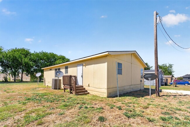 Photo - 1341 Flying L Ln