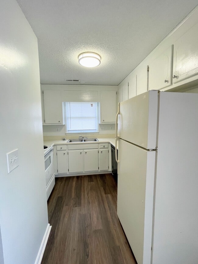 Photo - 4417 Torrance Dr NW