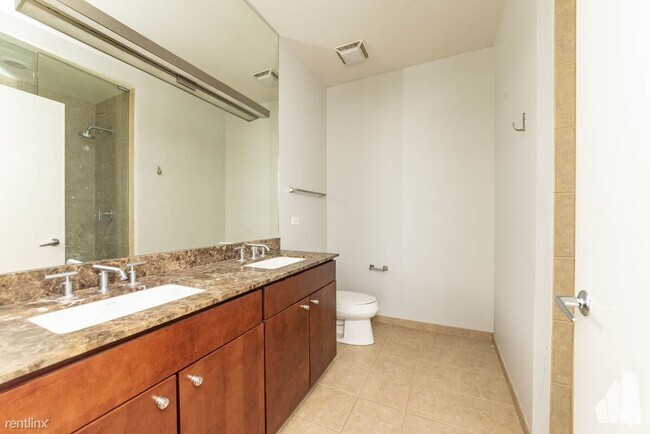 Building Photo - 2 br, 2 bath Condo - 700 N Larrabee St Apt... Unit Apt 1902