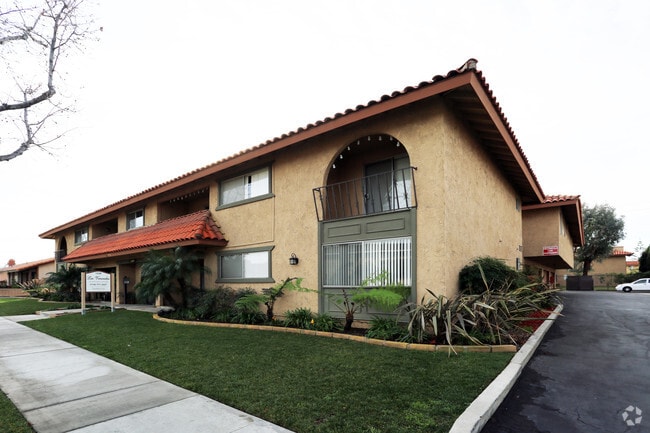 Photo - Las Verandes Apartments