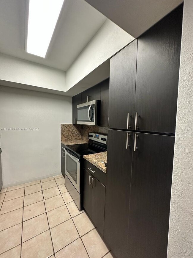 Photo - 11945 NE 19th Dr Unit 2