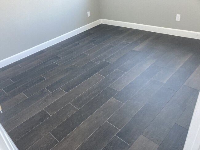 Photo - 304 Jensen Dr