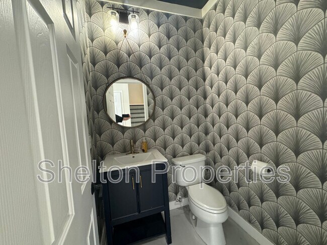 Photo - 20900 W Hamilton St