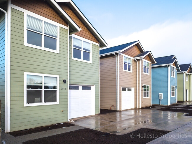 Photo - 2530 SW Coho St