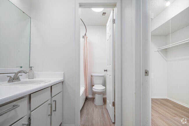 2BR, 2BA - 928SF Bathroom 2