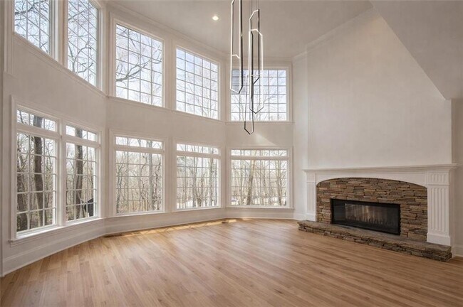 Photo - 1430 Hillcrest Heights