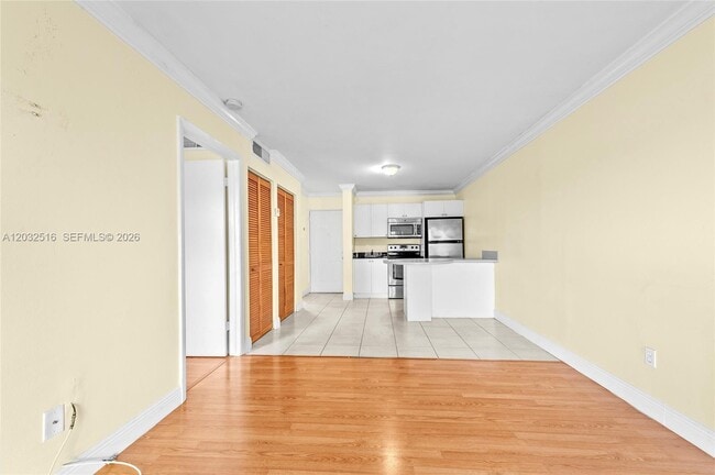 Photo - 8240 SW 210th St Unidad 106