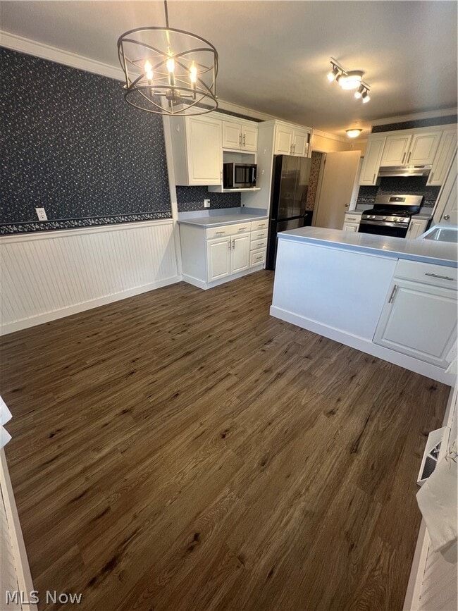 Photo - 1945 Chatam St