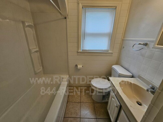 Photo - 837 Prosperity Ave