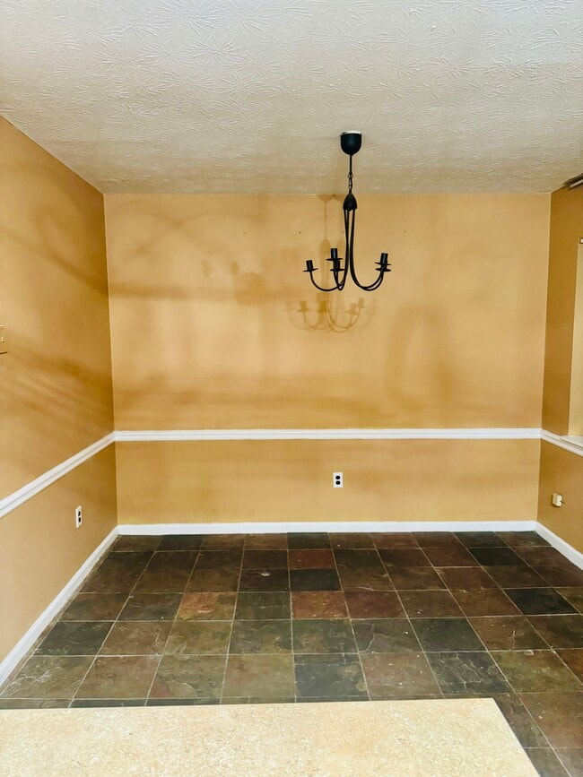 Photo - 2641 Parkside Way