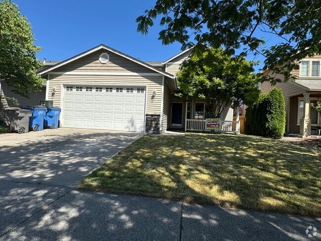 Building Photo - 5201 NE 128th Ave Rental