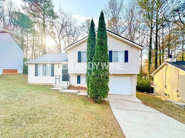 Building Photo - 493 Village Square Ct