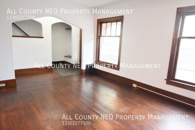Photo - 557 Fairfield Ave