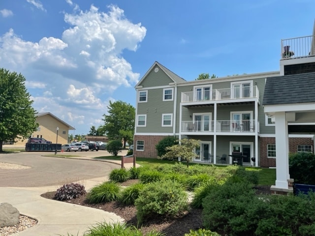 Country View Senior Apartments - Country View Senior Apartments