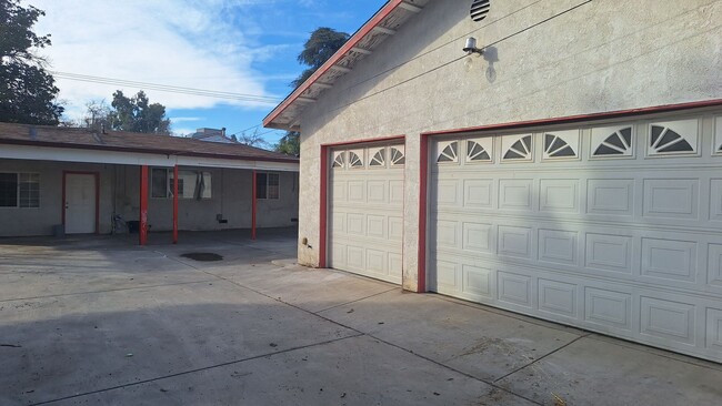 Photo - Charming 4 Bedroom 2 Bathroom home with Bonus Room Near Planz Park!