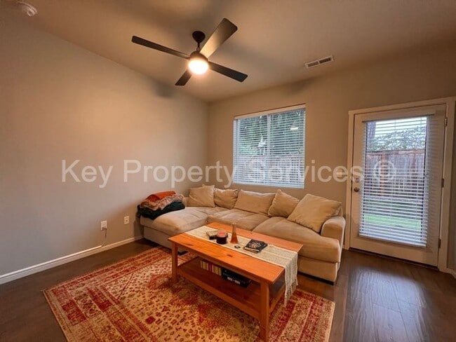 Photo - Stunning Hazel Dell Two-Story with High End Appliances