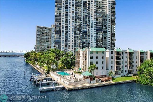 Photo - 2201 Brickell Ave Unit 96