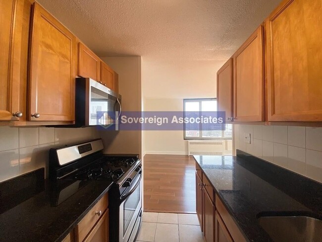 3333 Broadway Unit C26J