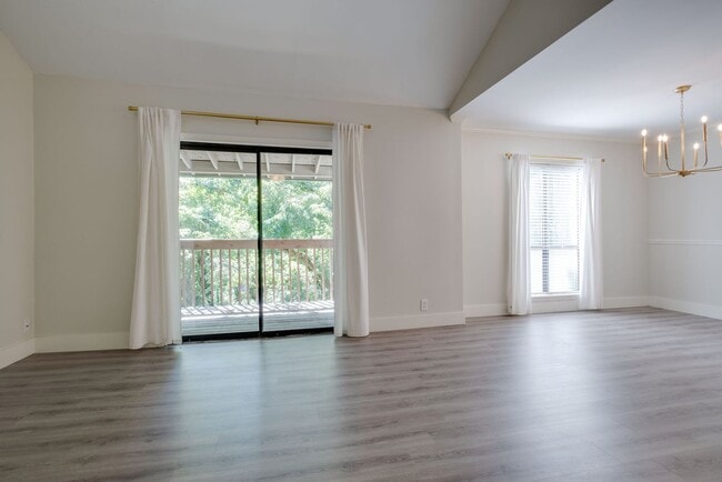 Photo - Renovated Condo in Green Hills Four Seasons!