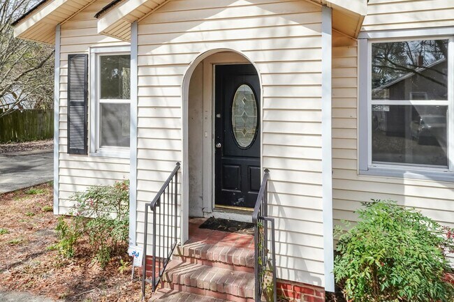 Photo - Gorgeous Three Bedroom Home!