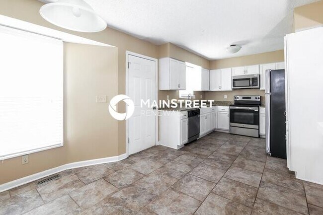 3 Bedroom Pet-Friendly Home in Raymore, MO with Main Street Renewal