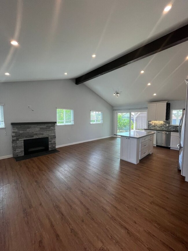 Photo - SPACIOUS 3BD/2BA SINGLE FAMILY HOME IN CLA...