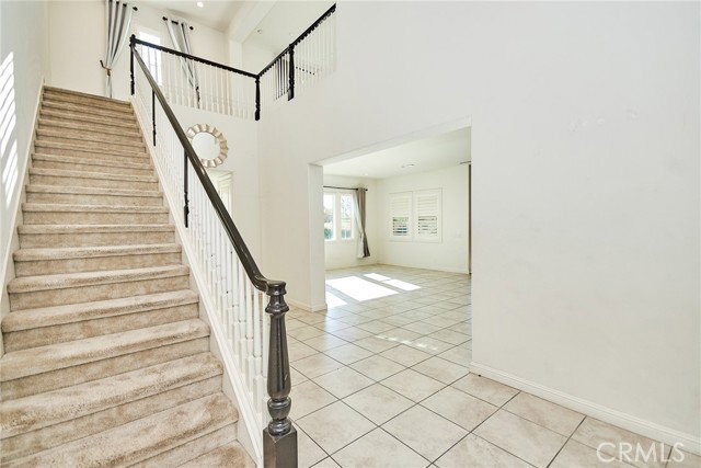 Photo - 115 Mesa Verde Ln