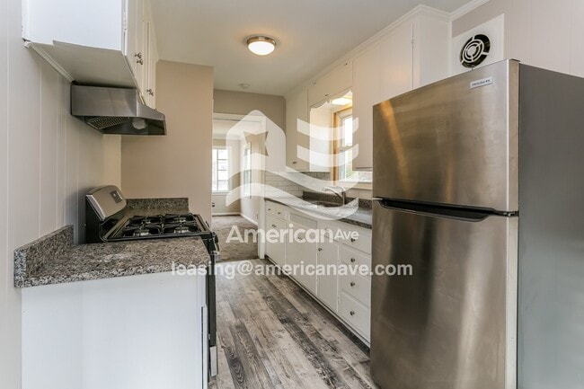 Photo - 1807 Giant St